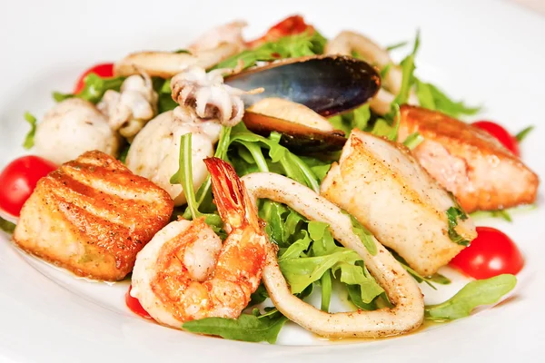 Warm seafood salad — Stock Photo, Image