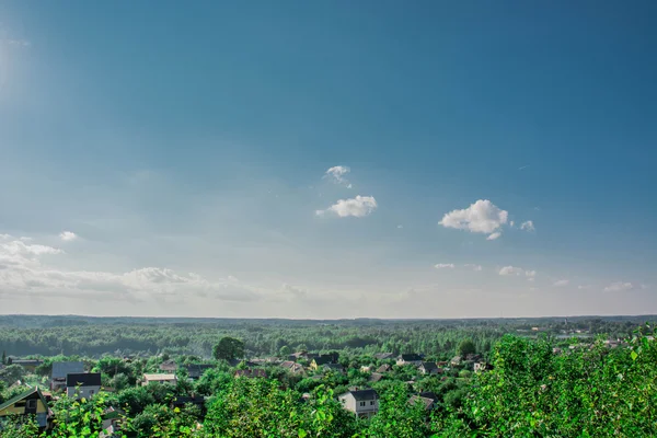 Yeşil şehir manzarası