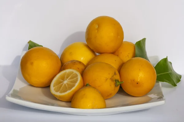 Bol de citrons frais Images De Stock Libres De Droits