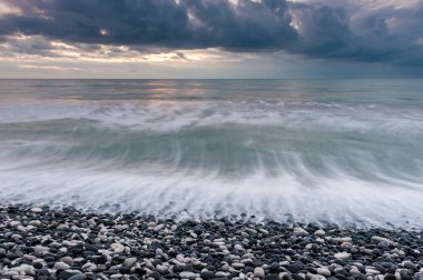 Seaside, çakıllı plaj