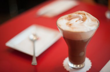 kremalı kahve içecek