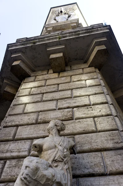 Männliche Torso-Skulptur — Stockfoto