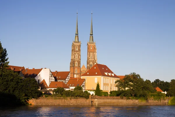 Pologne, Paysage urbain de Wroclaw en soirée — Photo