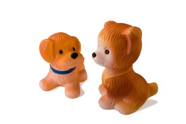 iki lastik oyuncak köpek