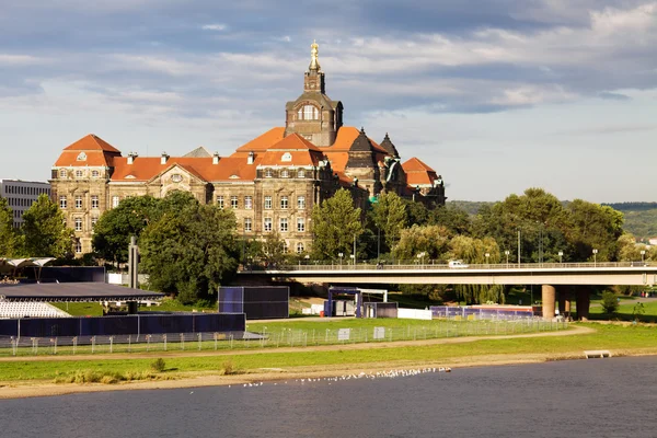 Chancelaria da Saxónia em Dresden, Alemanha — Fotografia de Stock