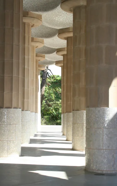 Colonnade in Guell park. — Stockfoto