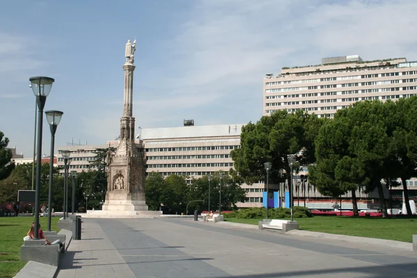 Plaza colon med columbus-monumentet. Stockfoto