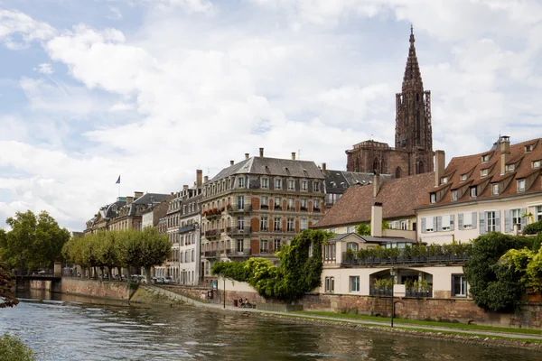 Paesaggio urbano a Strasburgo. Alsazia, Francia — Foto Stock