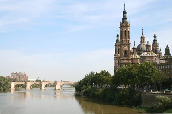 Pilar-basilikan. Zaragoza, Spanien. — Stockfoto