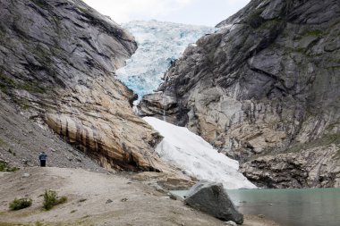 Norveç'te pik Buzulu