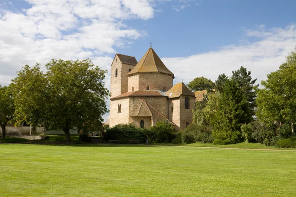 Veduta presso la chiesa dell'abbazia di Ottmarsheim in Francia — Foto Stock