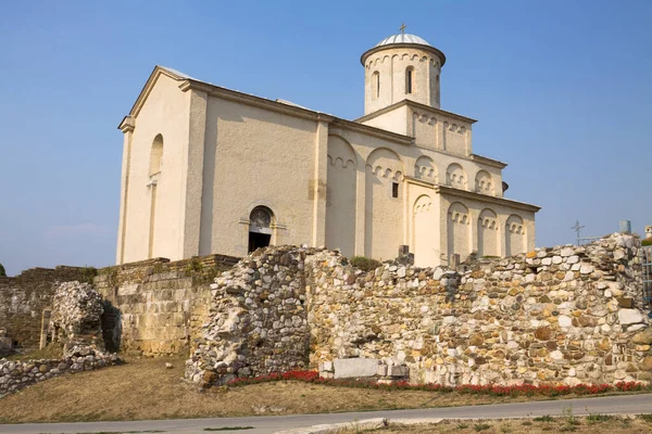 Iglesia Ortodoxa San Aquilio Arilje Serbia Arilje Una Ciudad Municipio — Foto de Stock