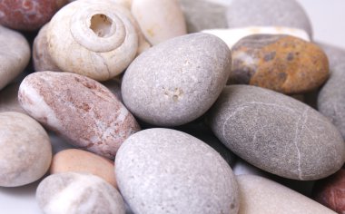 Denizden gelen taşlar