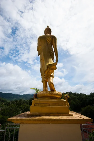 Staty av munken promenader — Stockfoto