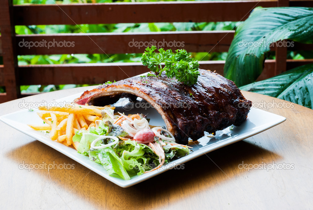 grilled juicy barbecue pork ribs