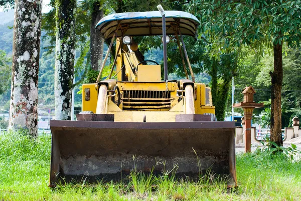Yellow construction bulldozer — Stock Photo, Image