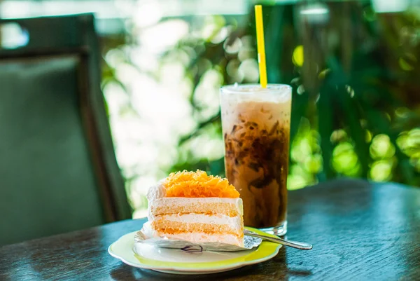 Caffè freddo e torta — Foto Stock