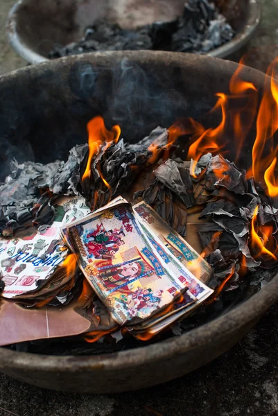 Burning paper — Stock Photo, Image