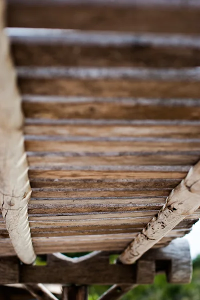 A velha ponte de madeira — Fotografia de Stock