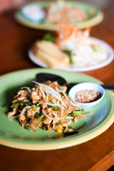 Pad thai with chicken and pork in dish — Stock Photo, Image