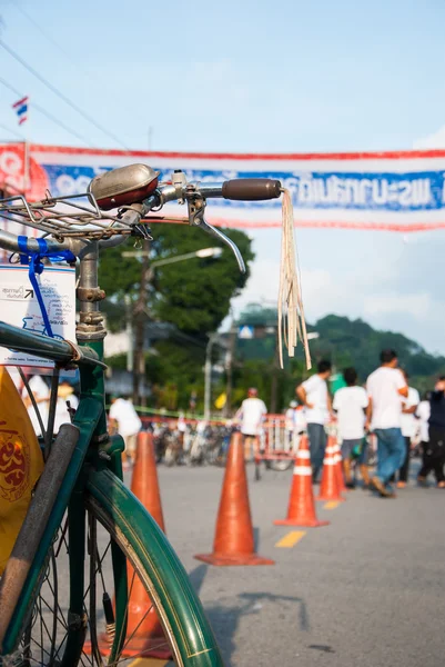 RANONG, TAILANDIA - 1 DE DICIEMBRE: Ciclismo para el rey, ranong thailan — Foto de Stock