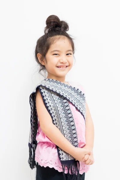 Lilla thailändska barn i traditionell klädsel — Stockfoto
