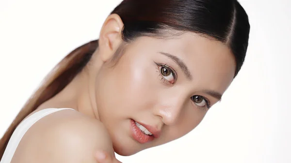 Closeup Beauty Young Asian Woman Face Looking Camera Isolated White — Stockfoto