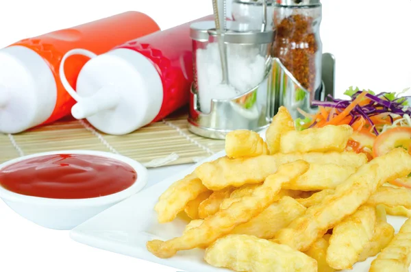 Pommes frites på tallerken og Ketchup – stockfoto