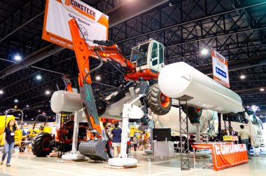 Bangkok - 21 Eylül: Euromach Forester R65 büyük Ekskavatör