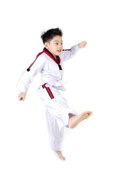 Asyalı hoş çocuk tarafından Taekwondo eylem
