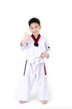 Asyalı hoş çocuk tarafından Taekwondo eylem