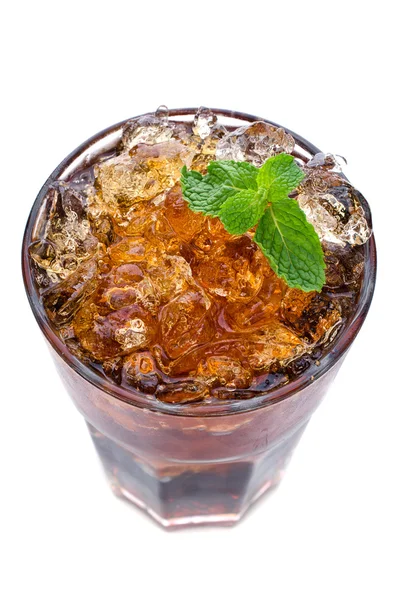 Cola mit Eis im Glas — Stockfoto