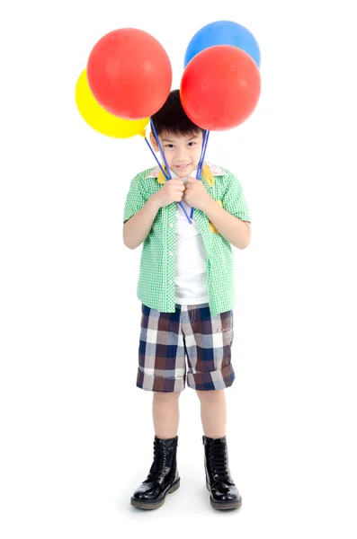 Glad asiatiska söt pojke med färgglada ballonger — Stockfoto