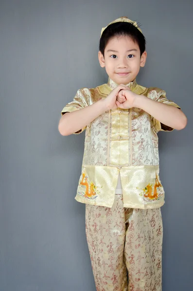Kleine jongen, ik wens u een gelukkig Chinees Nieuwjaar — Stockfoto