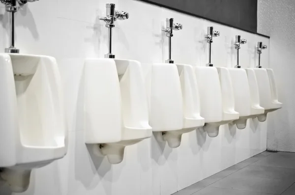 Interieur van mannen Toilet — Stockfoto