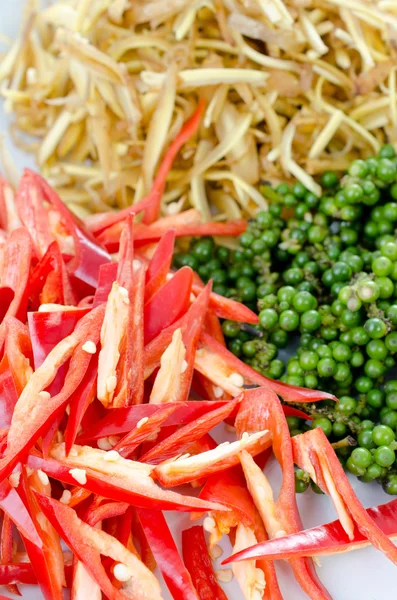 Frischer grüner Pfeffer und Paprikaschote — Stockfoto