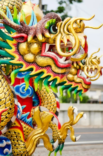 Čínský styl dračí socha v chrámu — Stock fotografie