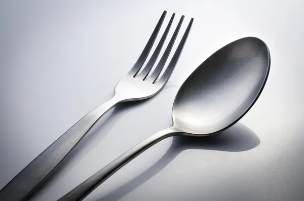Juego de cubiertos con tenedor y cuchara —  Fotos de Stock