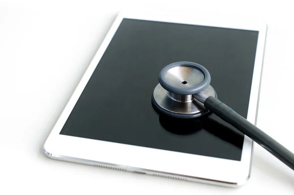 Stetoscopio con tablet — Foto Stock