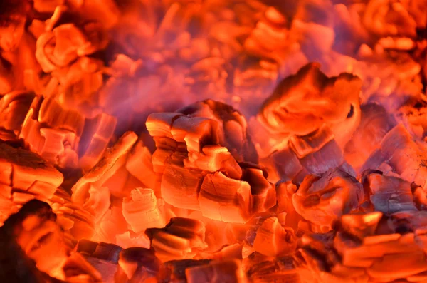 Hot coals in the fire — Stock Photo, Image