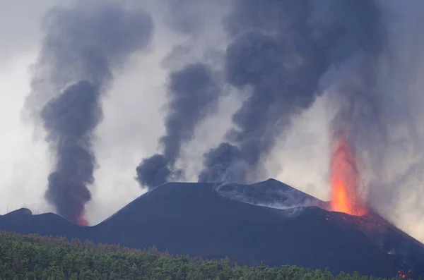 火山喷发 Cumbre Vieja自然公园 拉帕尔马 加那利群岛 西班牙 — 图库照片