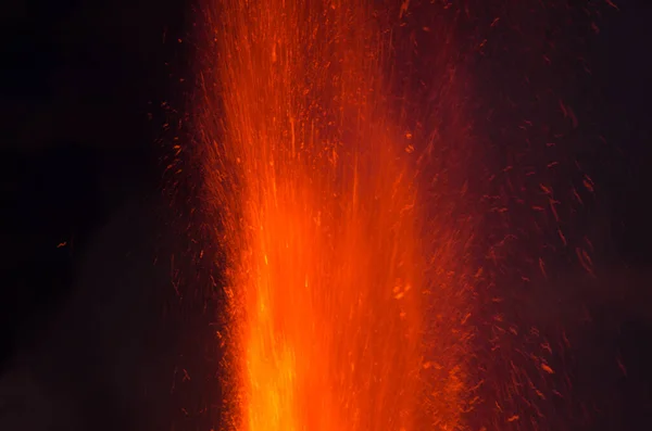火山噴火のフレアアップ カンブルVieja自然公園 パルマ カナリア諸島 スペイン — ストック写真