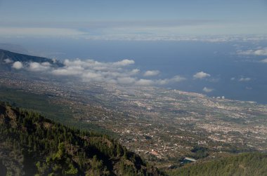 Tenerife 'nin kuzeyi ve La Palma Adası.