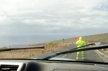 Yolda trafik kesintisi..