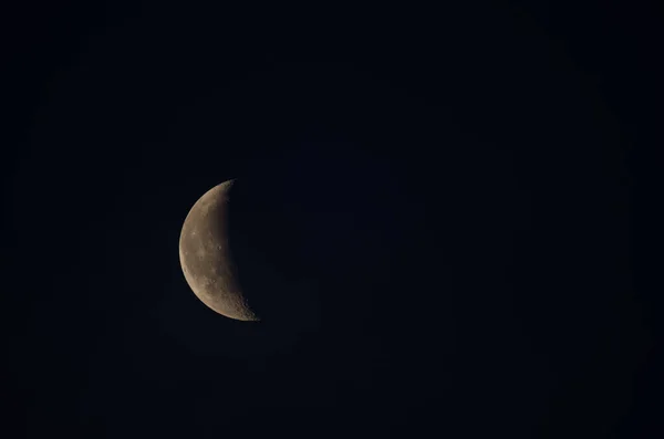 Last Quarter Moon Half Covered Clouds Las Palmas Gran Canaria — Fotografia de Stock