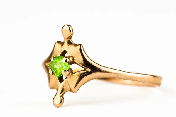 Gold ring with emerald — Stock Photo, Image