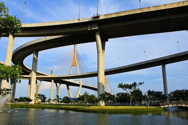 Industriële cirkel brug in bangkok, thailand — Stockfoto