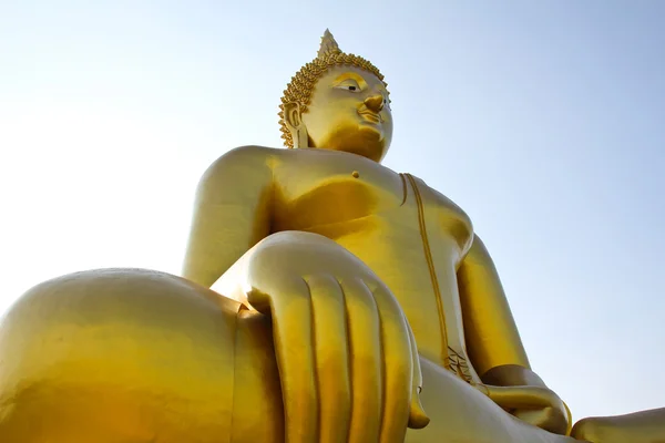 Grande statua buddha a Wat muang, Thailandia. — Foto Stock