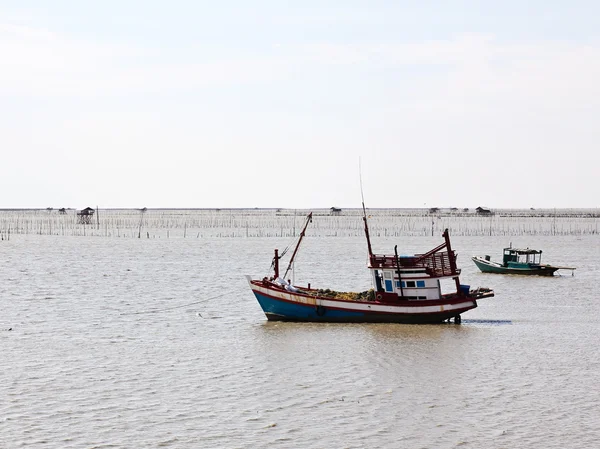 Wooden fishing boat on the sea. — Stock Photo, Image