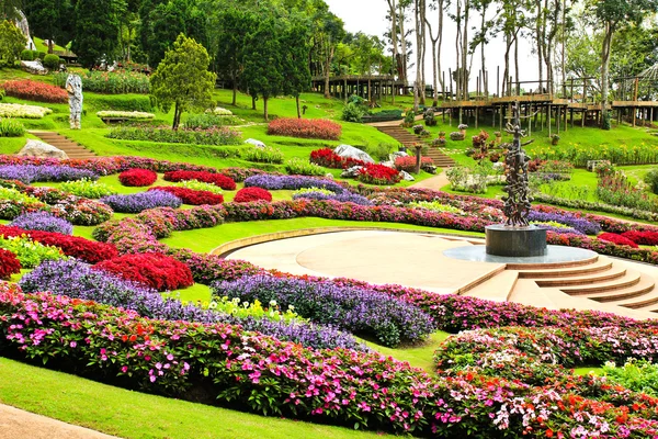 Ogród Mae Fah Luang, zlokalizowany na Doi Tung, Tajlandia — Zdjęcie stockowe